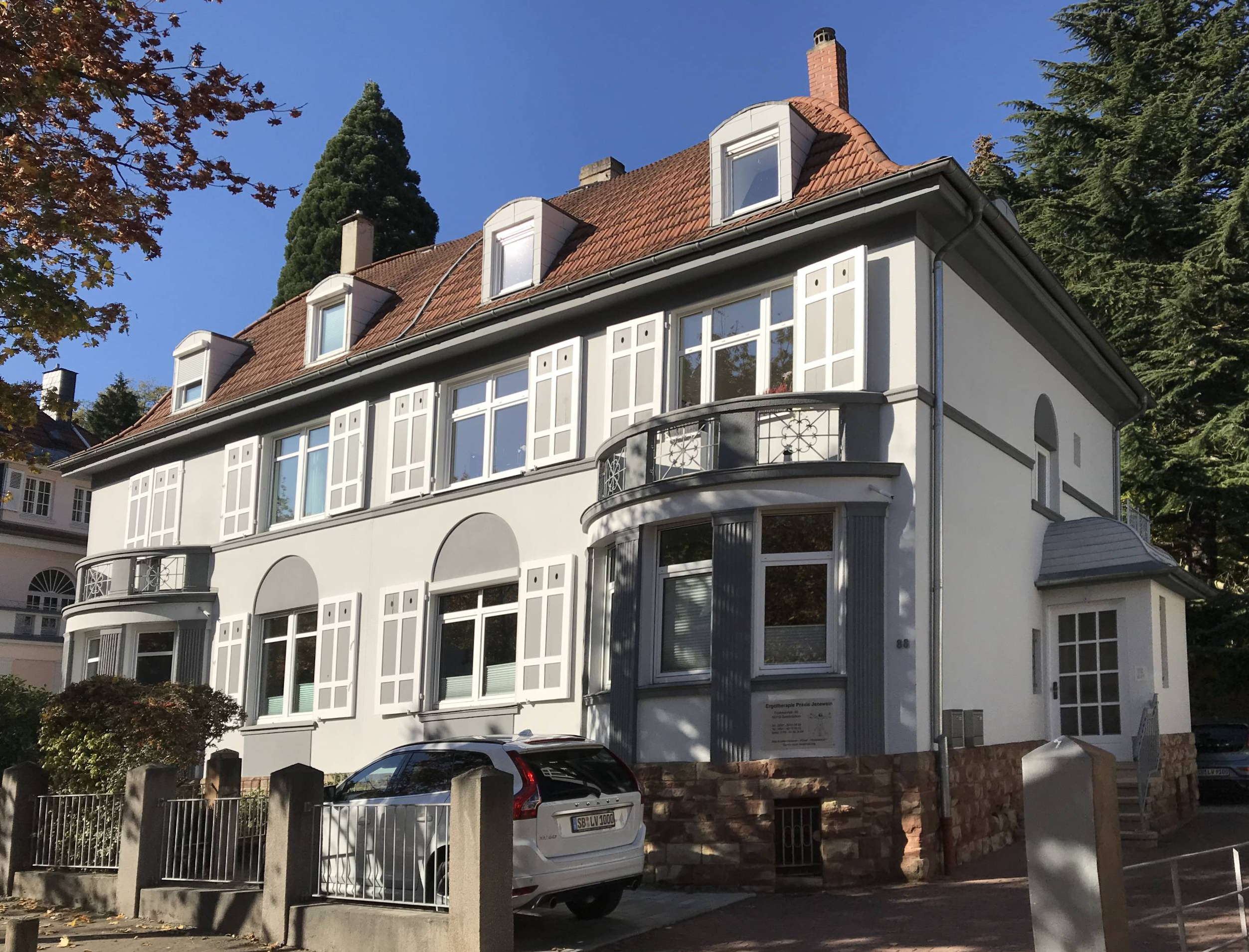 Feldmannstrasse-Praxis-Jennewein-Haus1